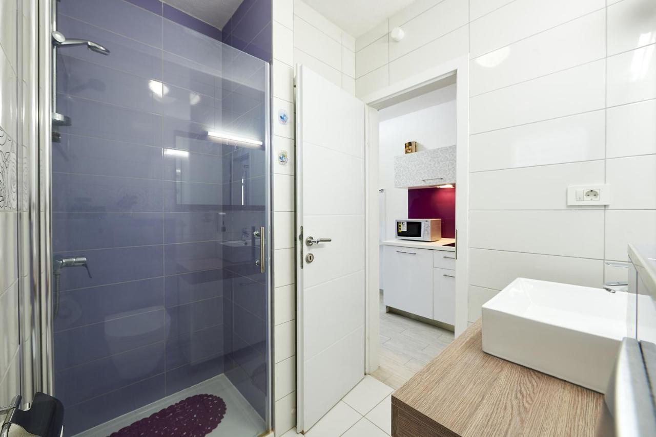Apartments With A Parking Space Mavarstica, Ciovo - 17803 โตรกีร์ ภายนอก รูปภาพ