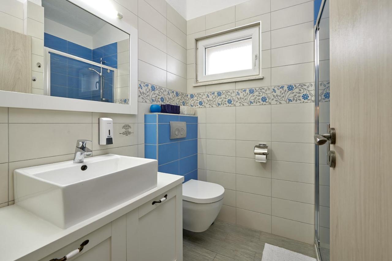 Apartments With A Parking Space Mavarstica, Ciovo - 17803 โตรกีร์ ภายนอก รูปภาพ