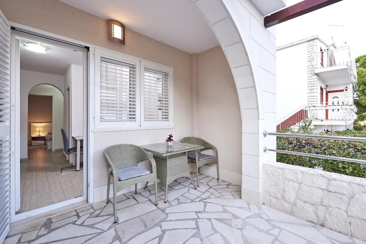 Apartments With A Parking Space Mavarstica, Ciovo - 17803 โตรกีร์ ภายนอก รูปภาพ