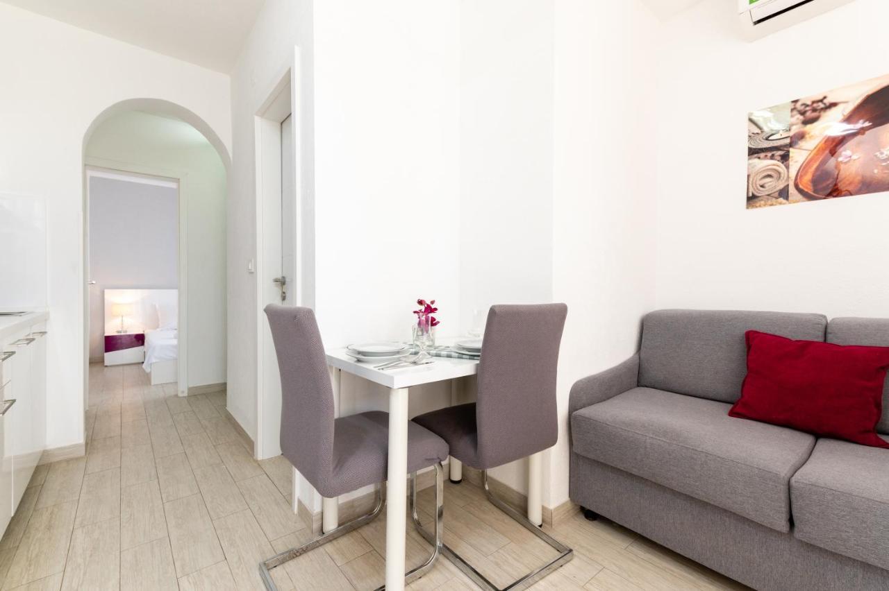 Apartments With A Parking Space Mavarstica, Ciovo - 17803 โตรกีร์ ภายนอก รูปภาพ