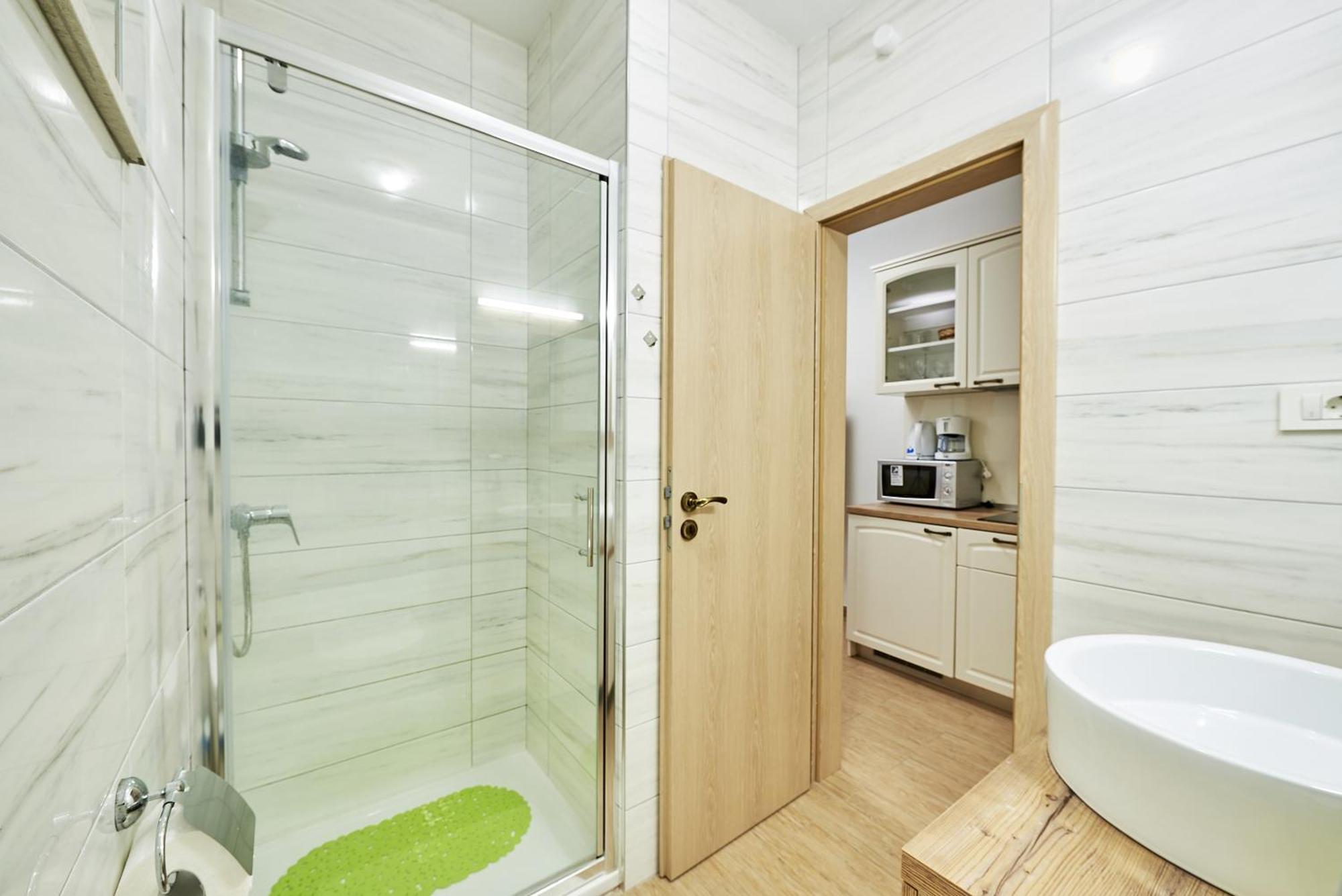 Apartments With A Parking Space Mavarstica, Ciovo - 17803 โตรกีร์ ห้อง รูปภาพ